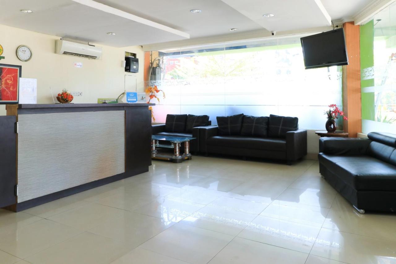 Al-Badar Hotel Syariah Makassar Exterior photo