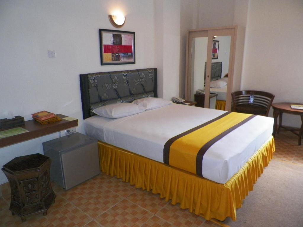 Al-Badar Hotel Syariah Makassar Exterior photo