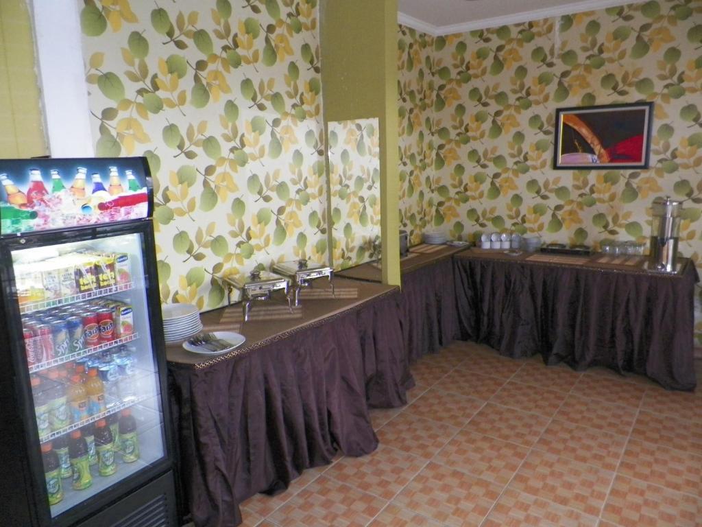 Al-Badar Hotel Syariah Makassar Exterior photo
